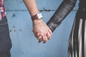 Cómo hacer que tu novia se sienta más segura contigo